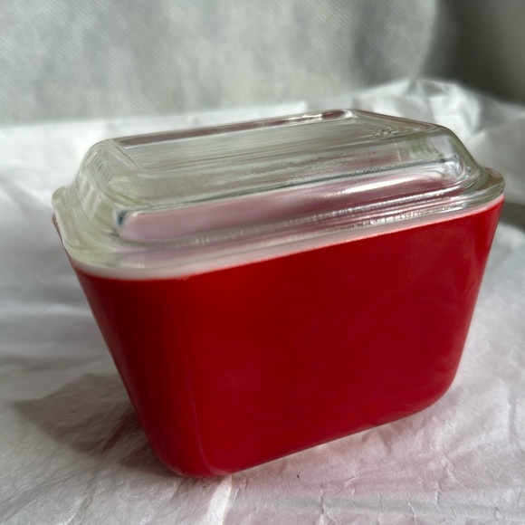 Really nice vintage  Pyrex Amish butterprint refrigerator dish 501 1 1/2cu… - Picture 3 of 16